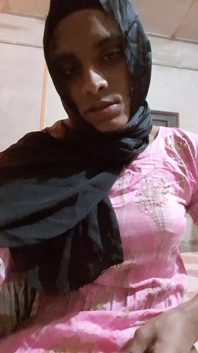 Sissy crossdresser anal fingering