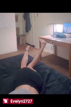 Pretty feet bare soles play