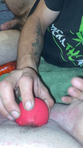 Watch me while I play with my toys daddy