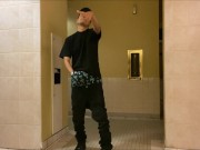 Public Restroom Sag - SexySaggerYo