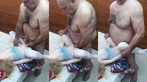 loirinha de 19 anos essa e muito boa de cama goza muitas vezes