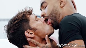 Cocksucker Remy Cruze penetrated by athletic white gay