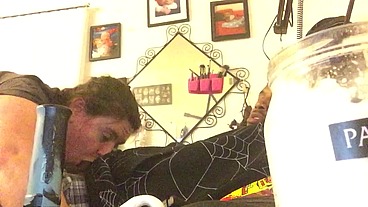 Sneaky link thick amateur bitch from go puff delivery gave me a extra service