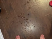 teen JERKS OFF IN MIRROR