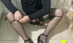 Amateur Sissy Femboy Crossdresser Ties Balls and Cock with Stockings