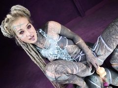 Anuskatzz in cute lingerie plays with herself