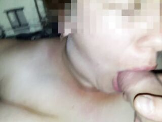 Cumming on wife&#039;s plump lips