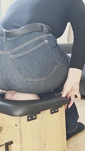 My Massive Jeans-ass Vs Your Little Face