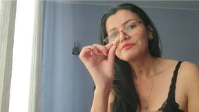 Eating crunchy popcorn