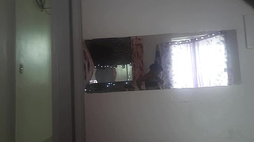 Morena PELO ESPELHO