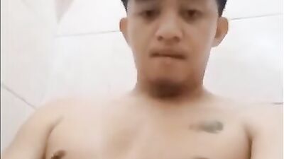 Young Asian Teen Guy Bathroom Pissing And Jerk Off