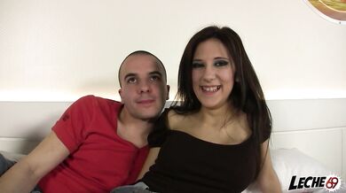 Parejita takes her first deep throat in front of the camera and gags on his thick load