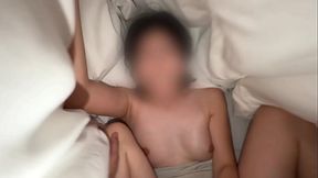 【仲良しな女友達の家で姫はじめ】明るくて楽しい女友達と布団の中でセックス。