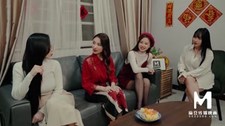 ModelMedia Asia - Family Reunion Dinner - New Year's Eve with my Stepmother and Sister-in-Law