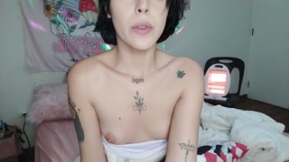 Nhaw, do you like my little body? I have something for you!