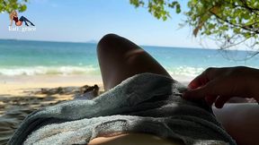 i paid a stranger on the beach to let me touch him and film it