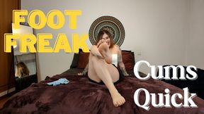 Foot freak cums quick (BETASAFE)