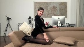 Solo Elegant Black Pantyhose Stream