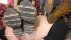 LILY DUPONT : DR. MARTENS DIRTY SOLES