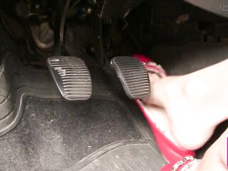 Hawt Barefeet Pedal Pumping in Scarlet Buckled Flats