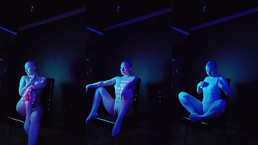 Behind-The-Scenes shooting the blue photoset I shared last week.
