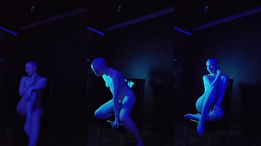 Behind-The-Scenes shooting the blue photoset I shared last week.