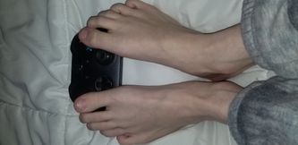 Foot worship w/ Xbox Controller