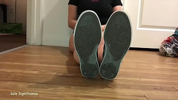 Sorority Girl'_s sexy Soles and Dirty socks