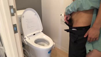 JapaneseXOXO's Bathroom Blowout: Peeing and Passion