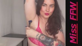 Miss FFW shaves both her hairy armpits