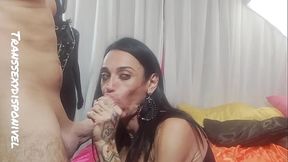 Boneca ninfetinha novinha sendo sarabulhada por pica grande e grossa enfiada todinha no seu cuzinho