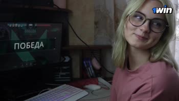 MiYukee's Gamer Girl Orgasmic Adventure