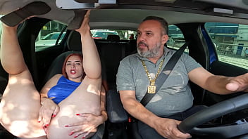 Sultry Latina rides in carpool, shows off her beauty