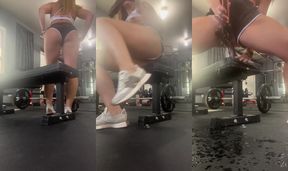 Fit Gym Babe's Public Dildo Ride and Squirting Show