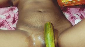 Hot Bhabi has such a beautiful Vajaina