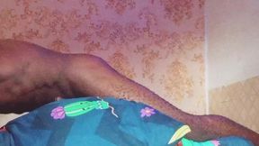 Video.Guru masturbation and play with myself till I cum in the pillow while I'm dry Humpin the pillow...