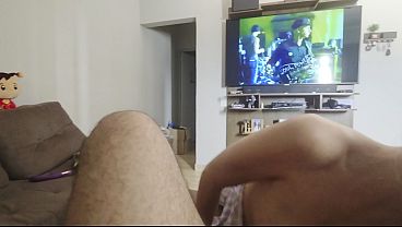 Debbie chupando gostoso!