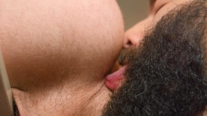 Str8toGay.com: Bear likes cumshot