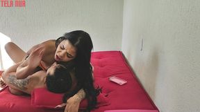 novinho socando a pica na rabuda gostosa