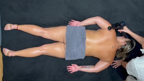 A Rich, Sensual Massage Ends in Sex and Masturbation Until Climax.