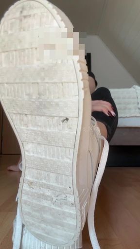 Caught you staring again at my sweaty nylons, didn't? (V456)