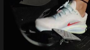 Nike Hardrevving, Flooring & Peelouts (Left Side View Only)