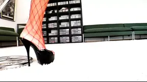 Amateur babe gets her ass destroyed in anal episode 3