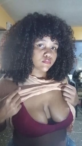 Hot mommy back in the hornyness