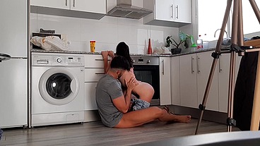 Amateur couple having dirty sex on the kitchen