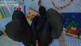 Girl in Zentai wet pussy