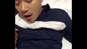 Nguyện b&uacute_ cặc cho anh trai thẳng