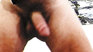 Lelaki Amerika yang berpakaian silang matang dengan zakar besar melancap, menari dalam gaun, kemudian fuck dubur