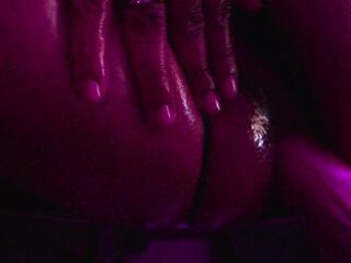 Widening my BUTT in missionary feels SO ADMIRABLE