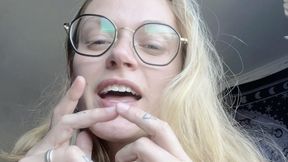 Vore: Fortune teller eats a sad wife